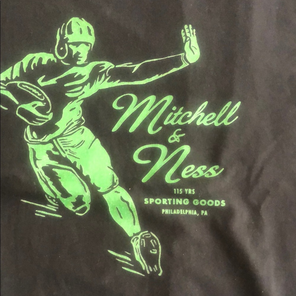 Men’s Mitchell & Ness Vintage Sporting Goods Store Graphic Tee